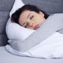 晚上经常开灯睡觉对身体健康有危害
